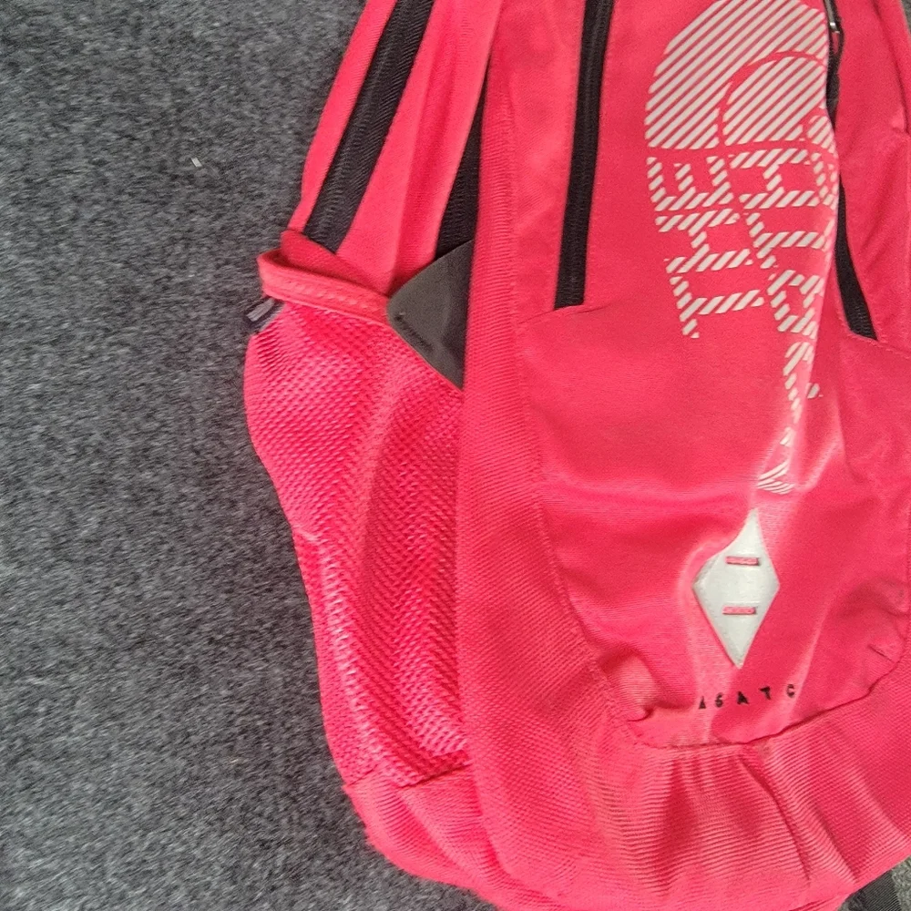 The North Face Wasatch Backpack Pink Grey Black Bottle Pockets Zippers Storage